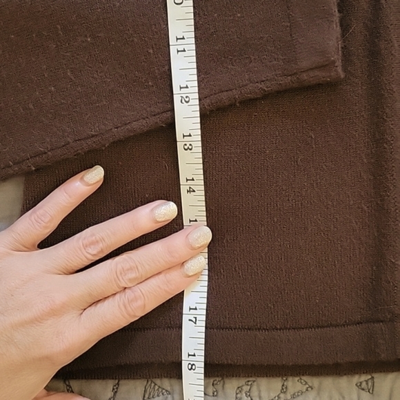 Vintage Embroidered Cement Cropped Sweater - Picture 5 of 6